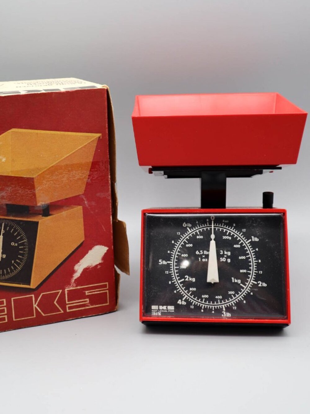 Vtg EKS 21 Kitchen Food Scale Made in Sweden Red Analog MCM Mod Scandi